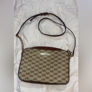 Michael Kors crossbody purse